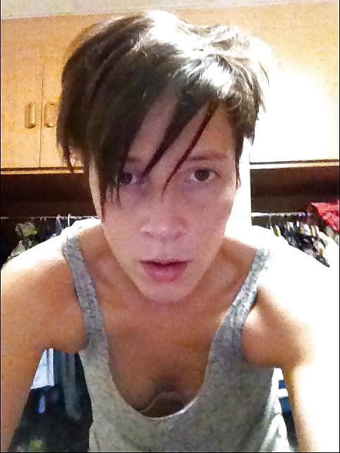25P Amateur short hair hotties