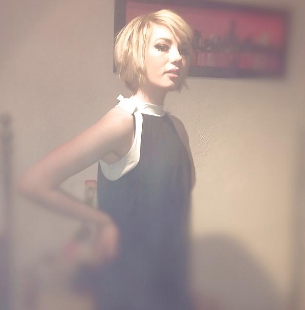 25P Amateur short hair hotties