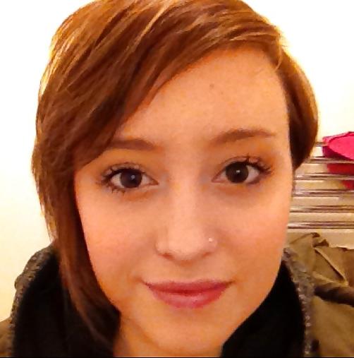 25P Amateur short hair hotties
