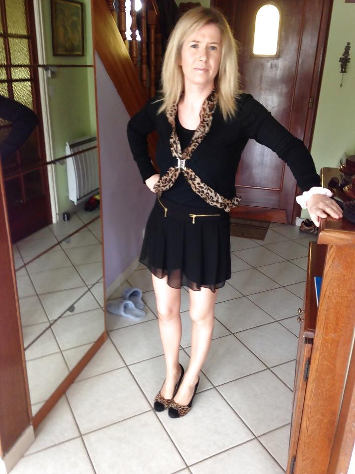25P Slutty amateur mom Dominique from facebook