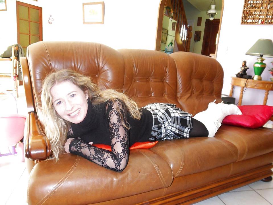 25P Slutty amateur mom Dominique from facebook