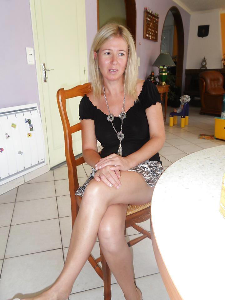 25P Slutty amateur mom Dominique from facebook