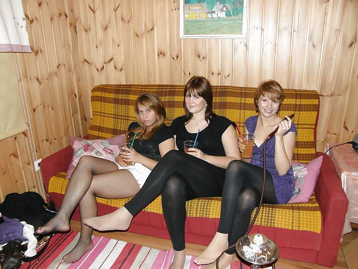 19P Amateur Young Pantyhose Feet 1