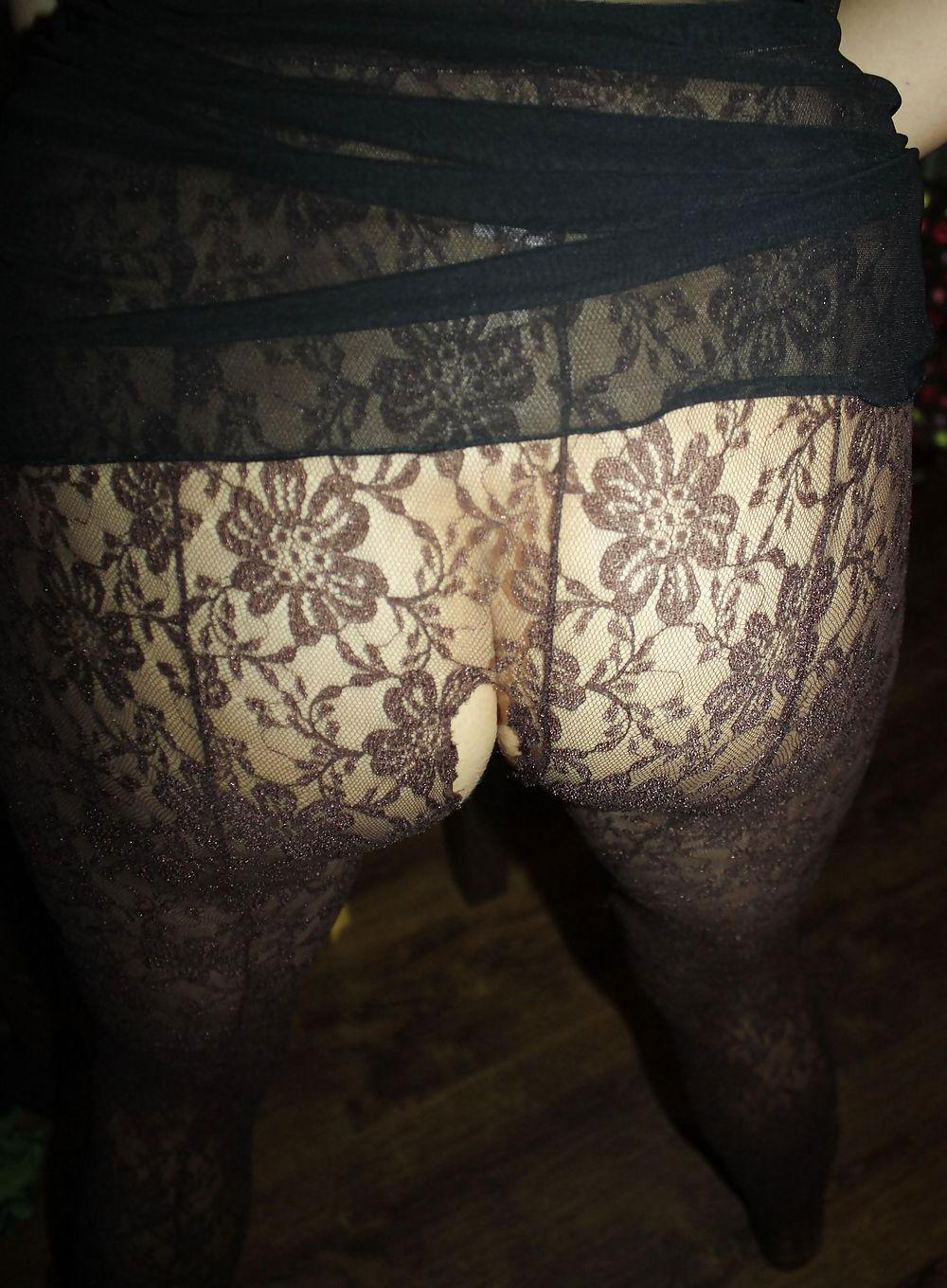 15P Wife anal fingering in pantyhose