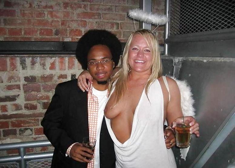 25P Amateur white chicks love black di