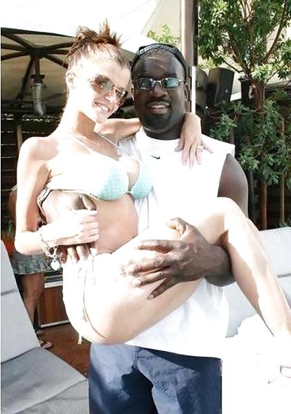 25P Amateur white chicks love black di