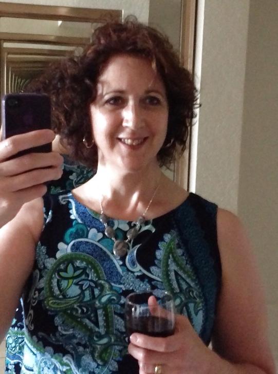 22P Hot Amateur MILF Brenda
