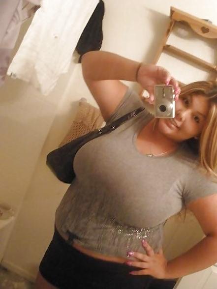 25P Self Shot Busty Amateur