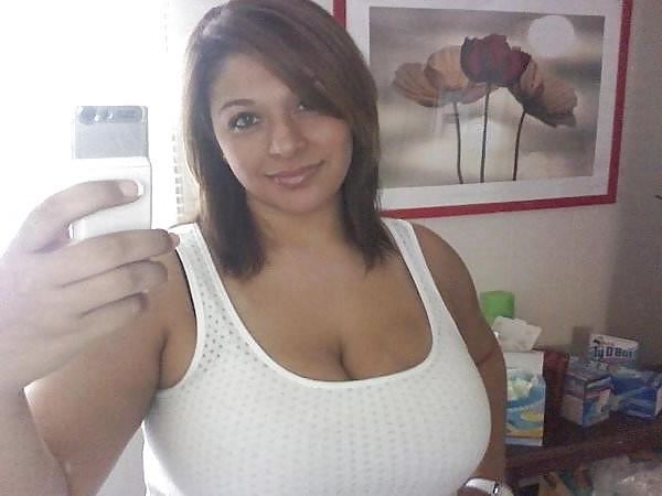 25P Self Shot Busty Amateur