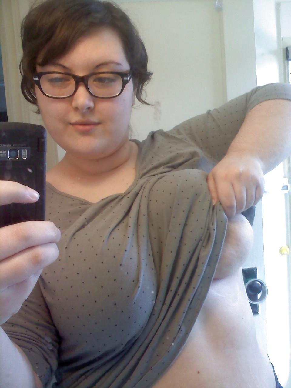 25P Self Shot Busty Amateur
