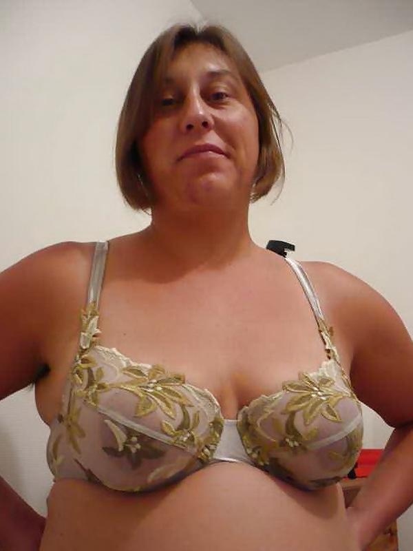 23P Amateur mature hairy!