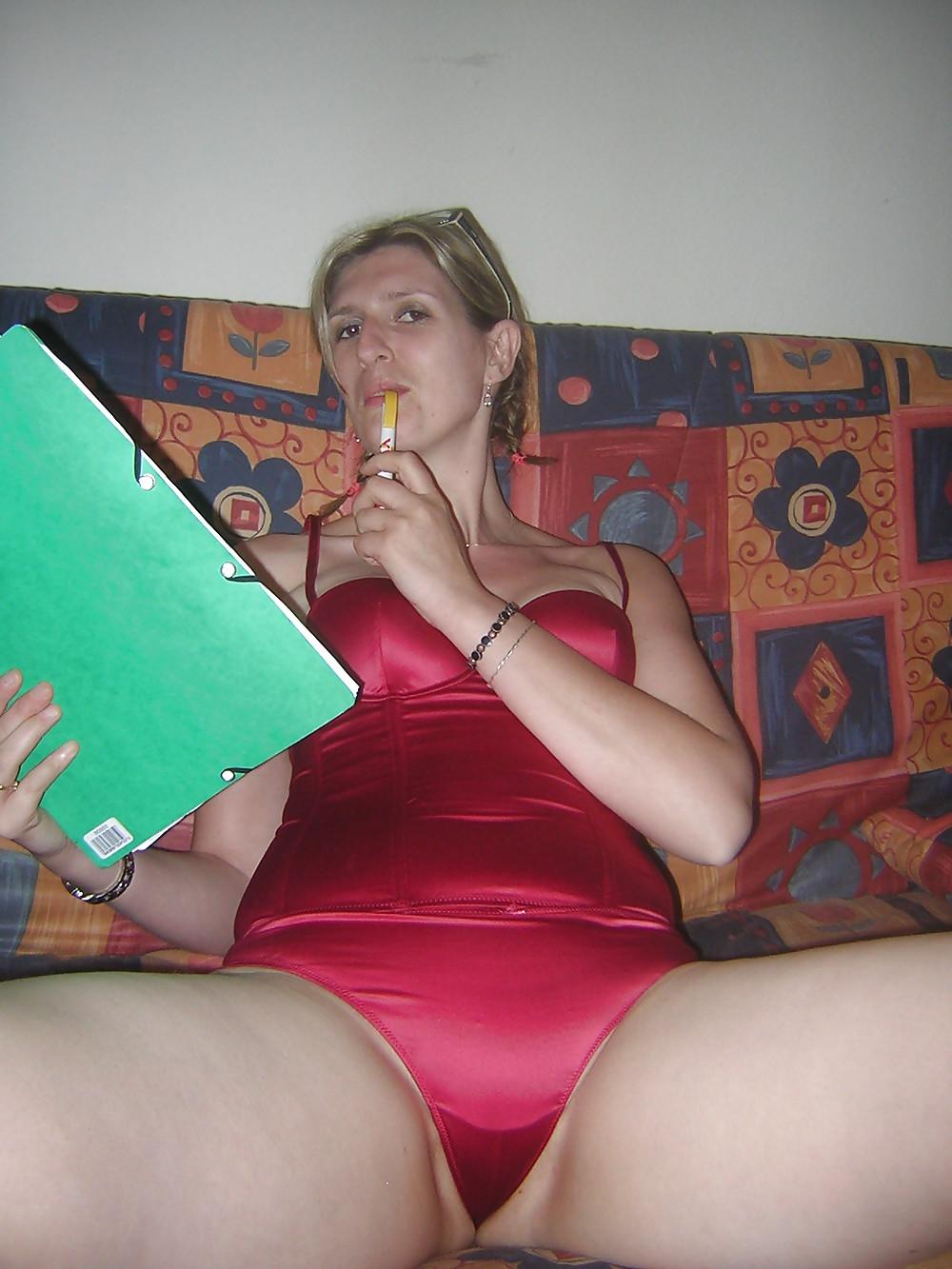 12P French amateur sexy secretary part 1