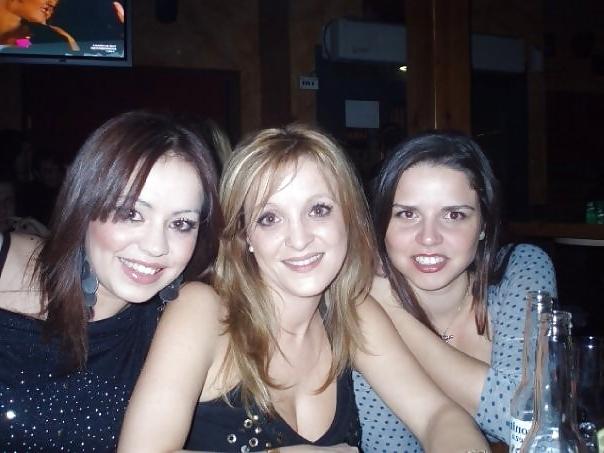 25P Brunette amateur wife