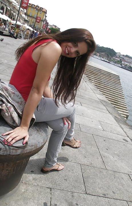 25P Brunette amateur wife