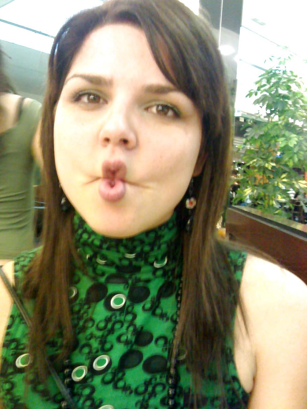 25P Brunette amateur wife