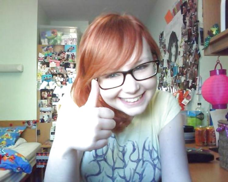 25P Pretty Amateur RedHead Lauren 1