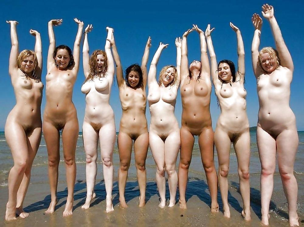 12P GROUPS - teen amateur women - Gruppen von tollen Frauen