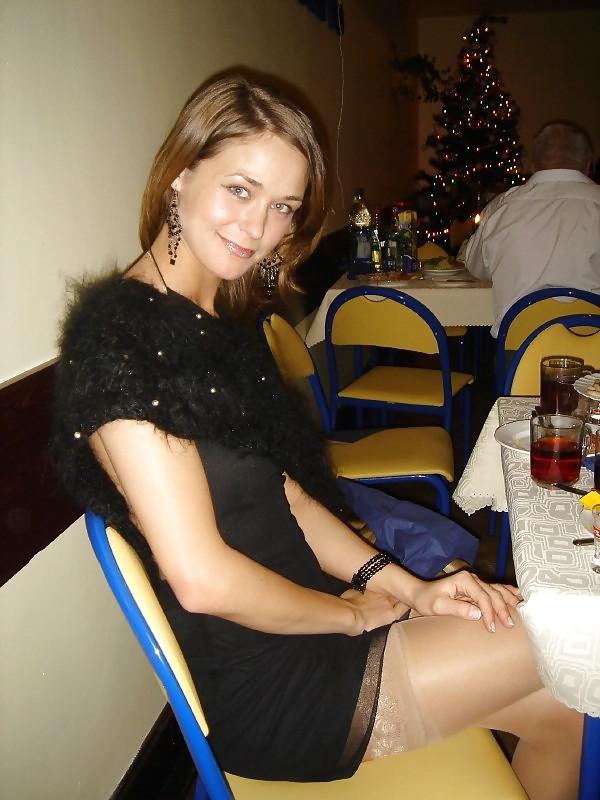 20P Amateur stocking tops 2