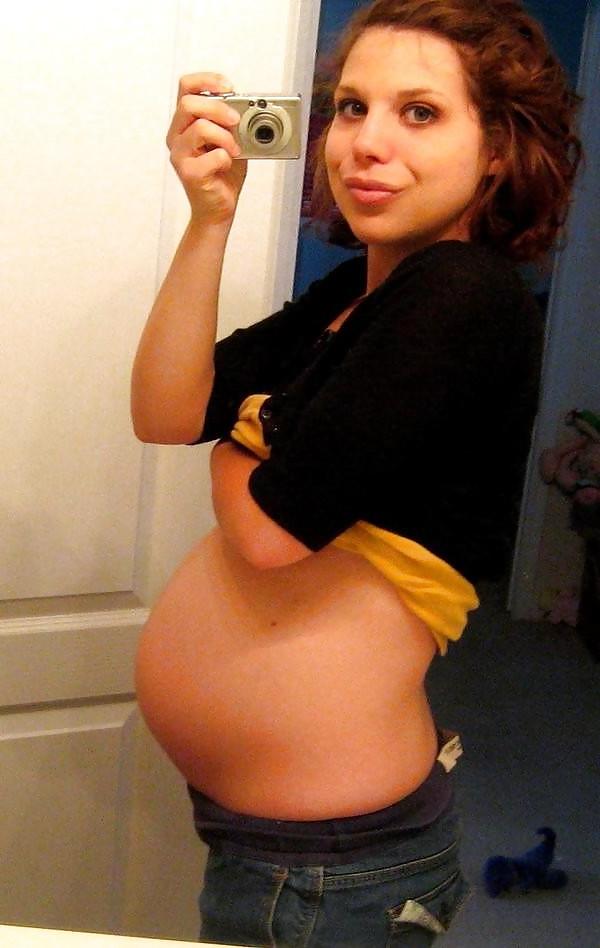 13P Amateur PREGNANT teen selfshot part 2