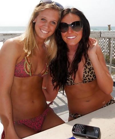 25P Amateur Facebook Babes Nude & Non-Nude