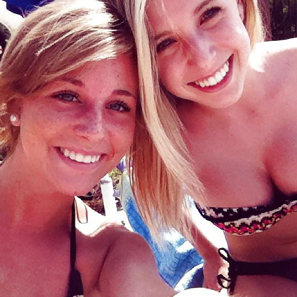 25P Amateur Facebook Babes Nude & Non-Nude