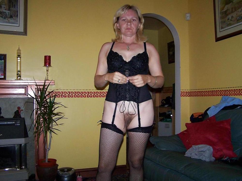 25P Amateur milf 216