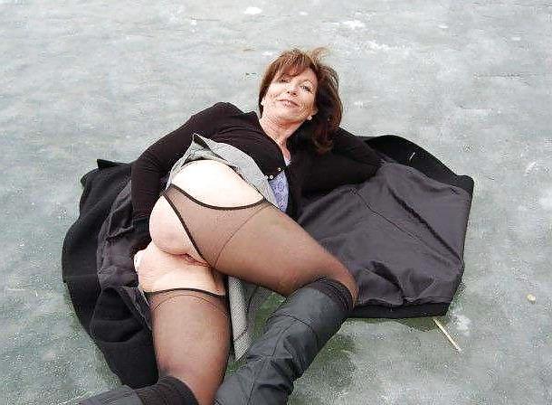 24P Beautiful amateur mature brunette in pantyhose.