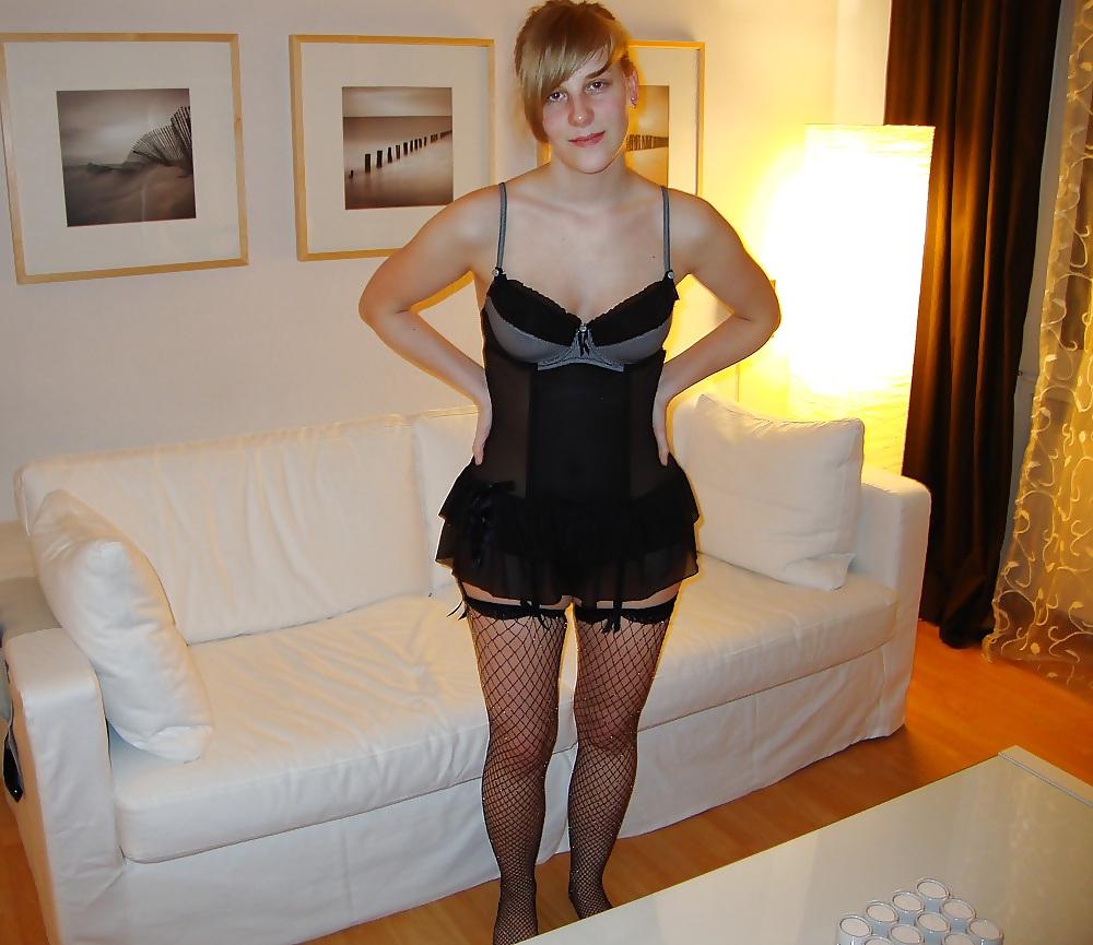 25P Sexy Young Amateur Slut