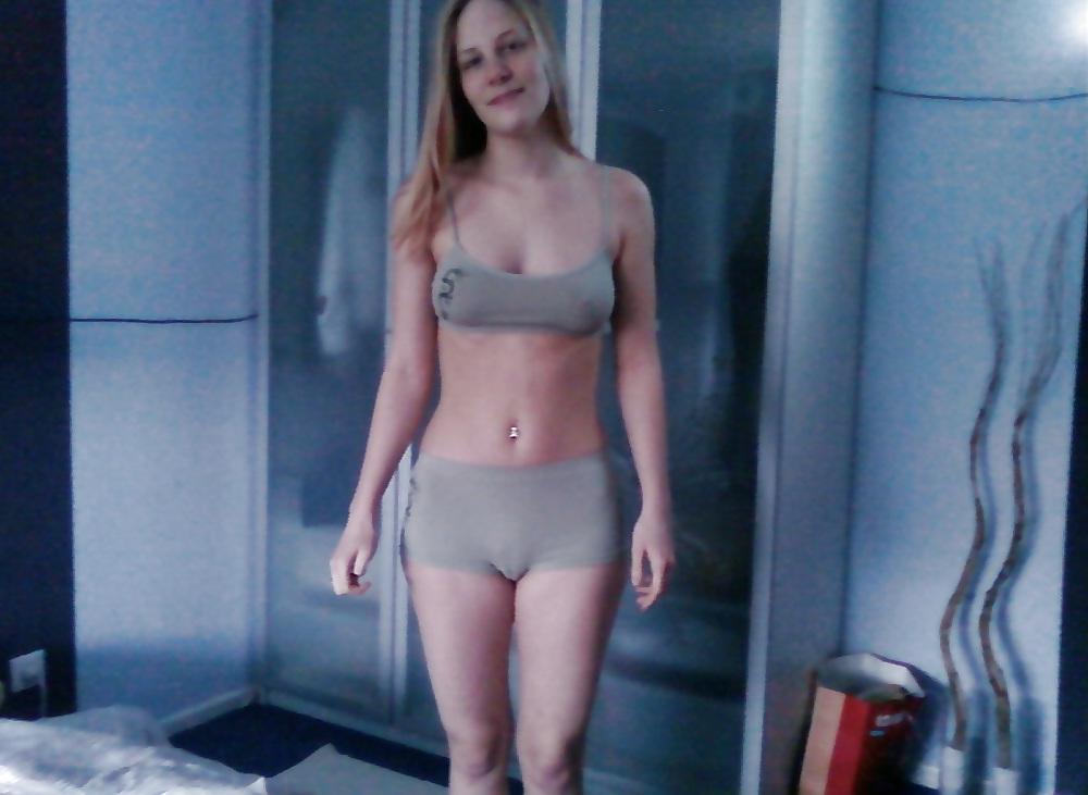25P Sexy Young Amateur Slut