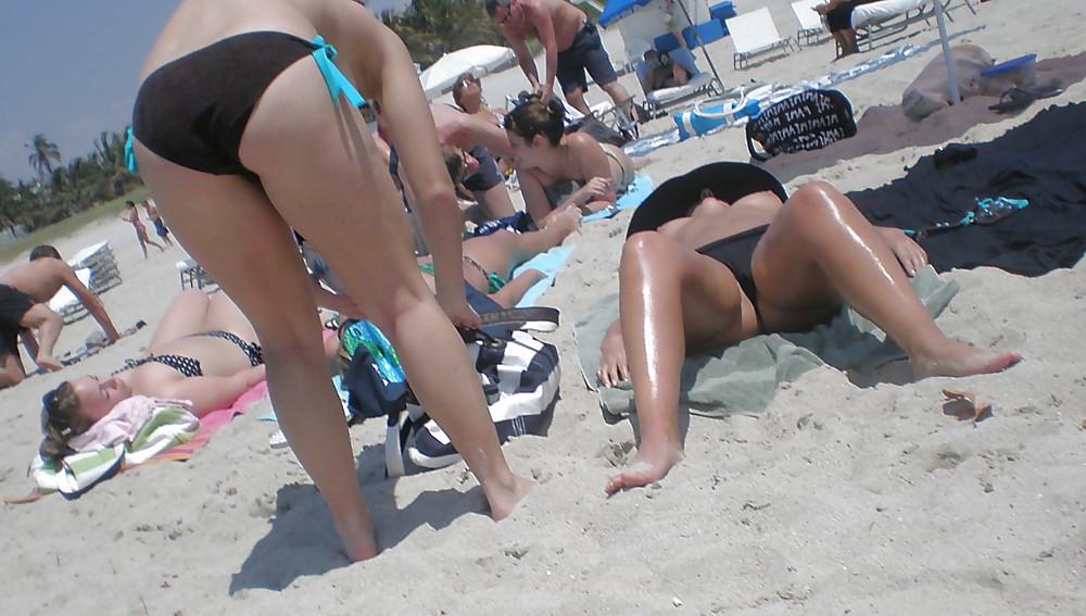 20P Amateur Thong Bikini pic's ass and Tits.