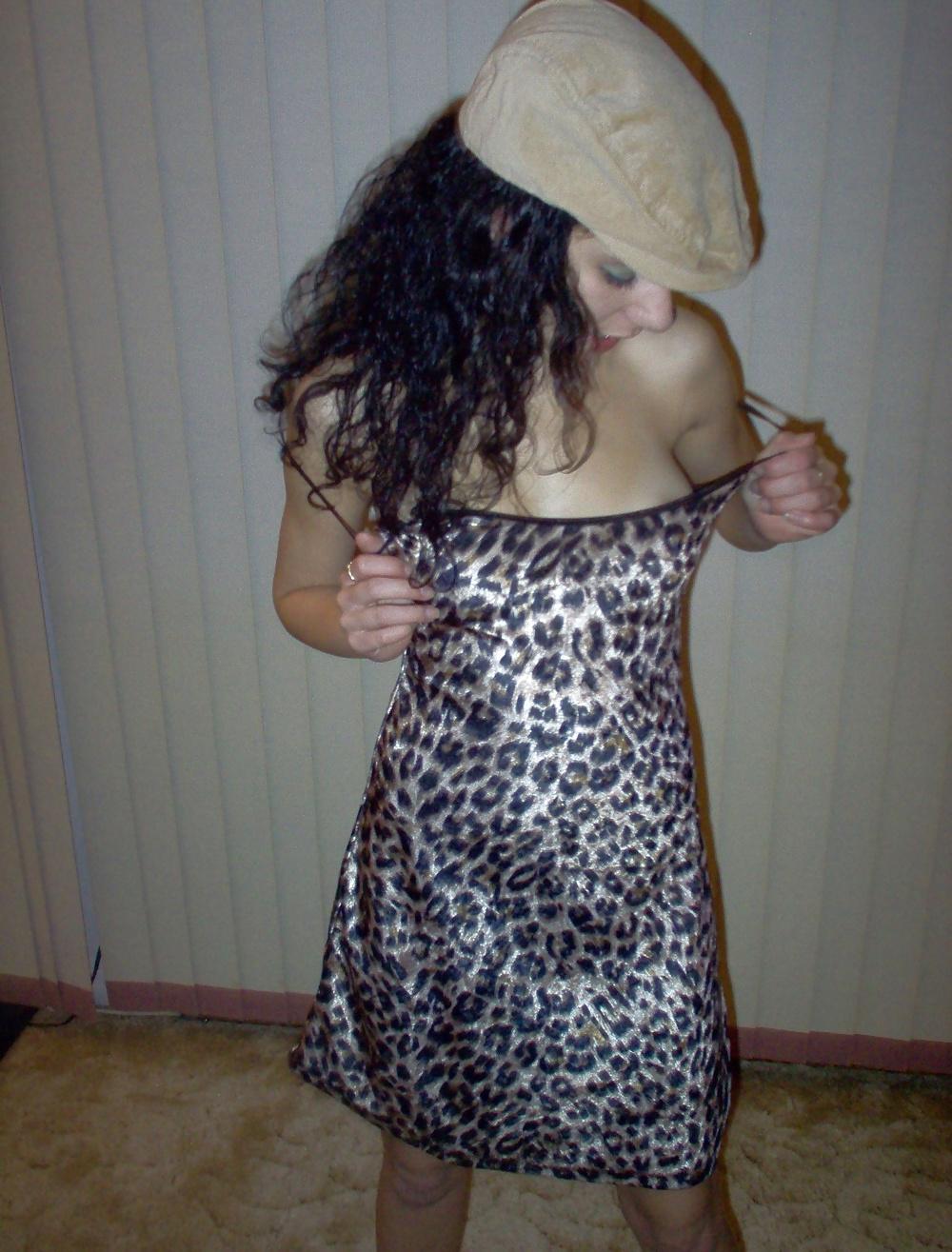 25P Real Amateur Teen Brunette Pics