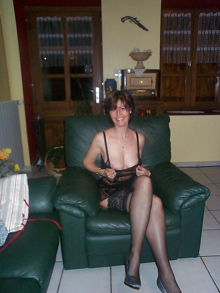 25P Nice amateur milf