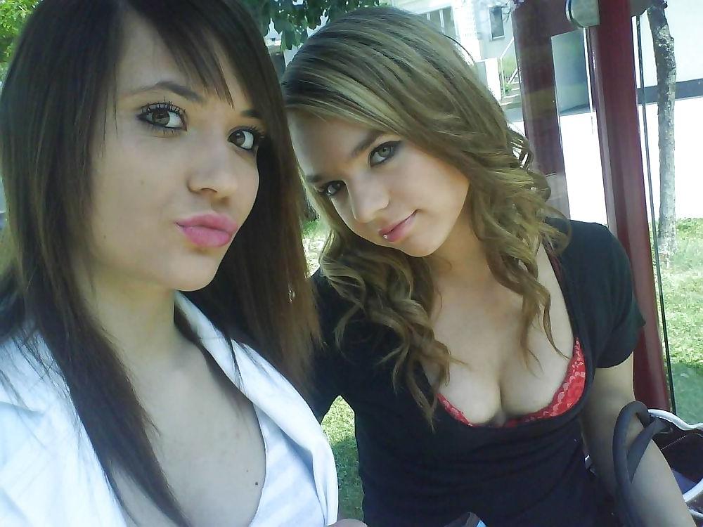 25P Hot And Busty Brunette Teen Amateur Gallery
