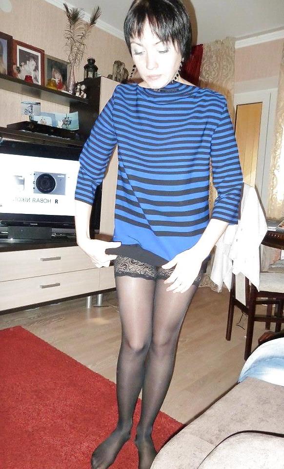 25P Amateur sexy wife dressing