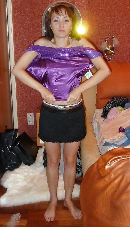 25P Amateur sexy wife dressing