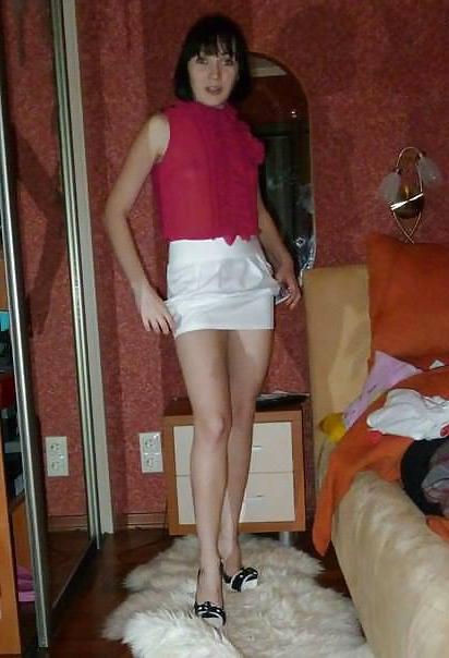 25P Amateur sexy wife dressing