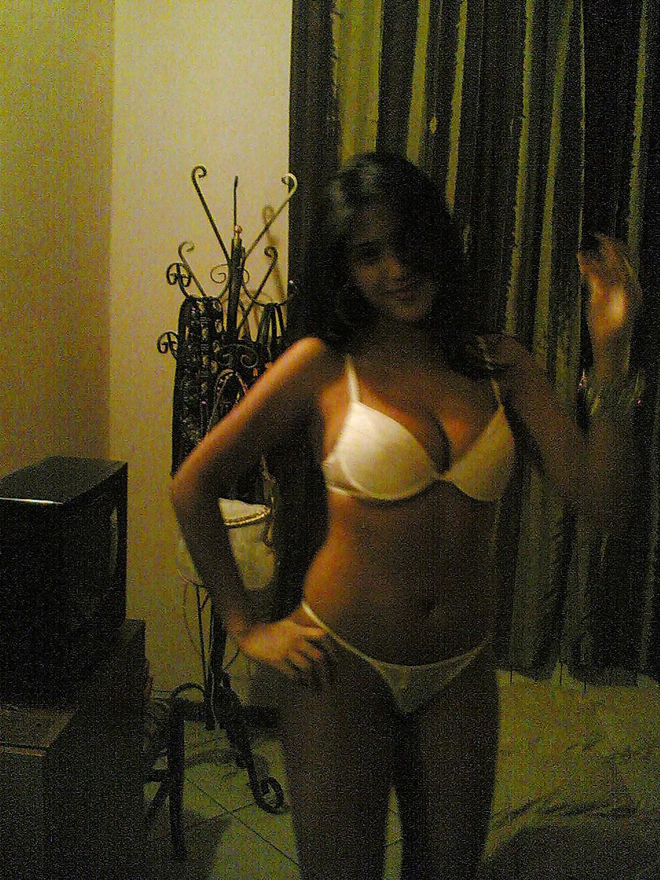 25P Amateur Latina Teen Exposed & Blowjob