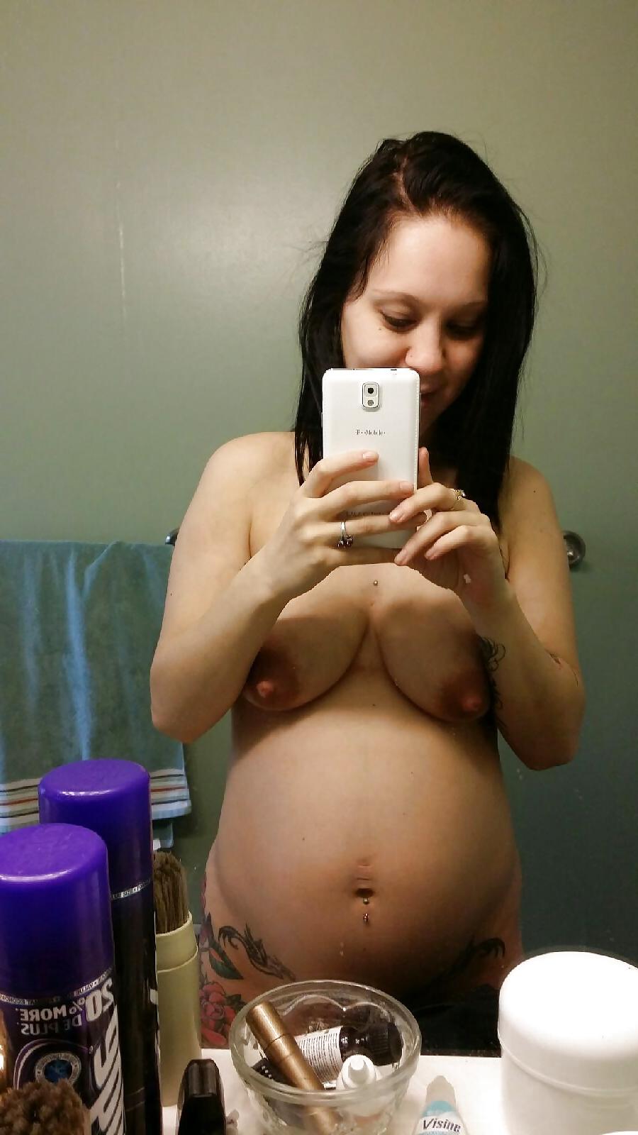 25P Amateur Tumblr Preggo Slut Wife Dana Hess