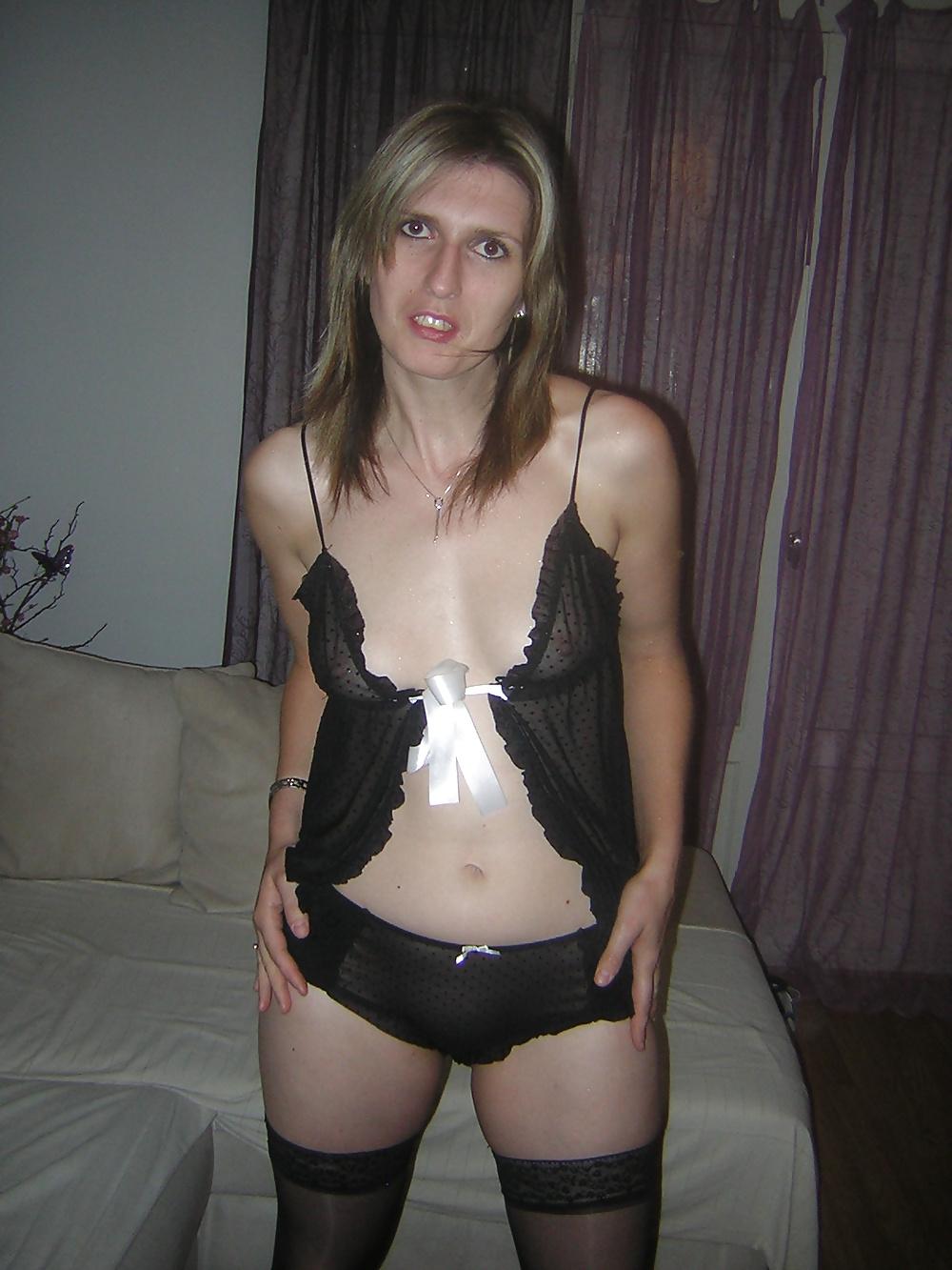 25P Sexy french amateur do strip and more