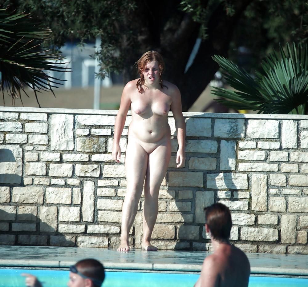 25P AMATEUR WOMEN - MILFS n TEENS FULL FRONTAL