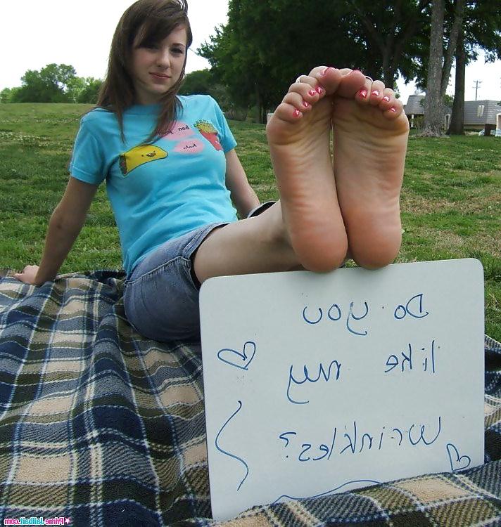 25P Feet & Socks Mix - Amateur