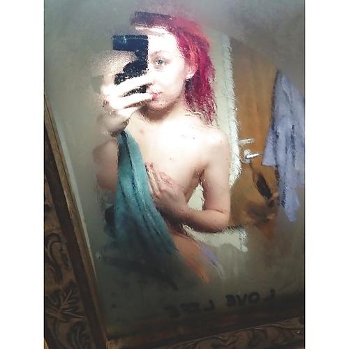 25P GABBY young uk teen girl amateur tits selfshot facebook