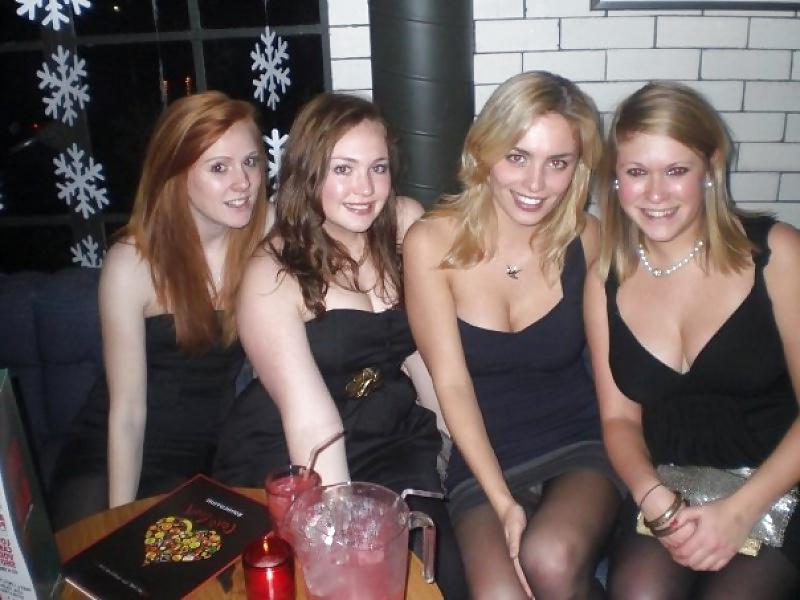 25P Amateur ladies in pantyhose-are you looking up my skirt? 
