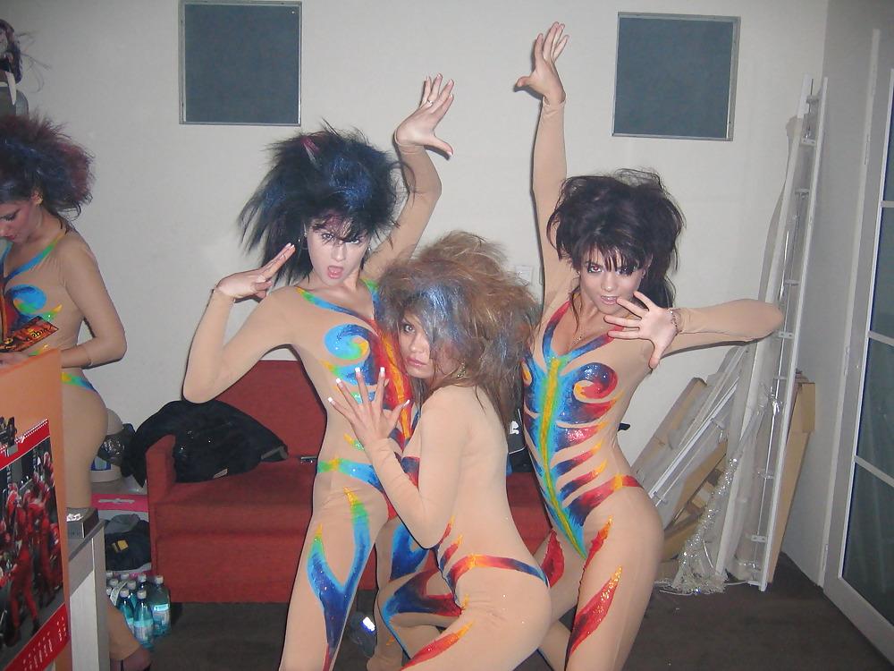 25P Renata from Romania and her girlfriends(amateur)