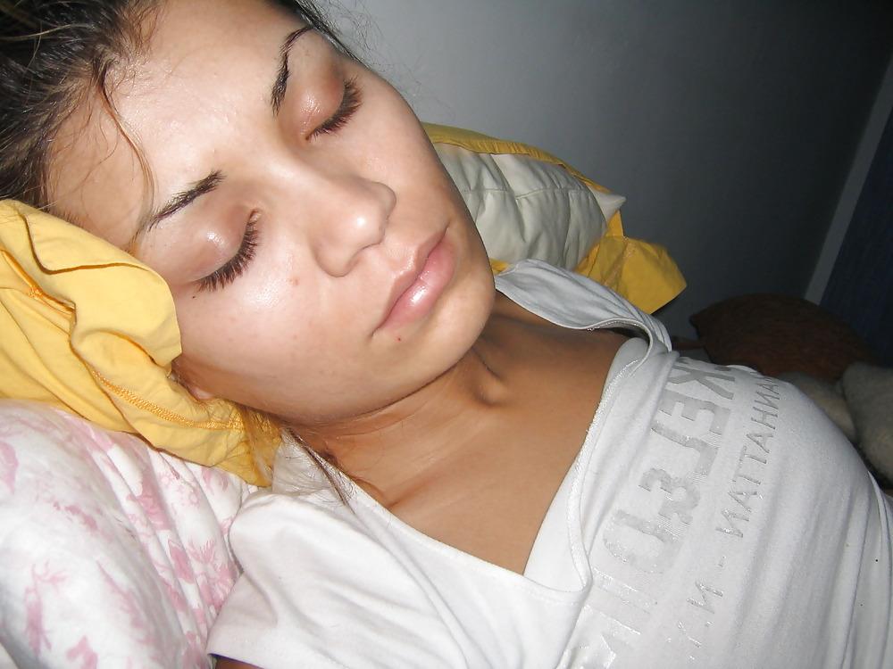 25P Renata from Romania and her girlfriends(amateur)