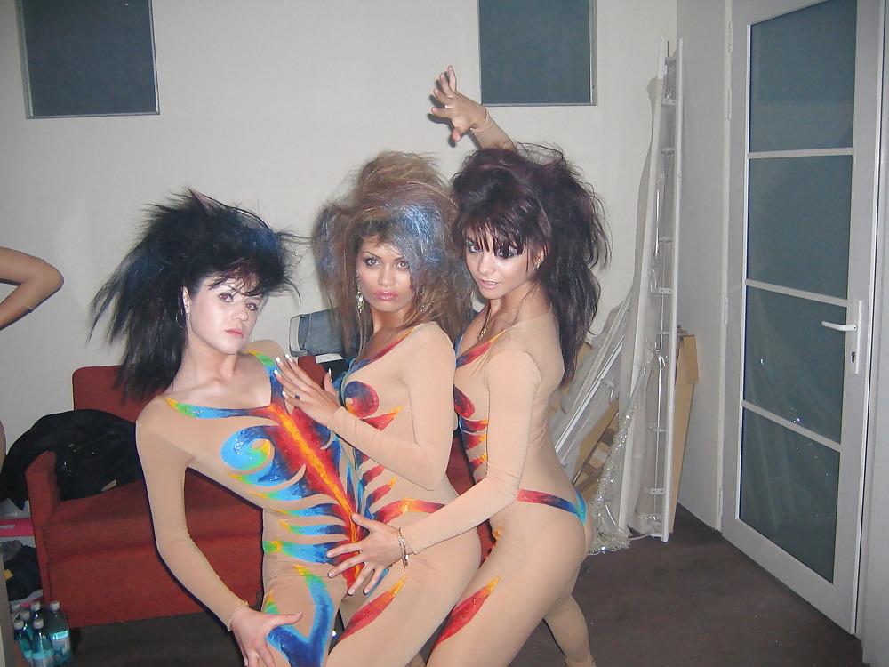 25P Renata from Romania and her girlfriends(amateur)