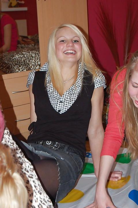 25P Amateur ladies in pantyhose-stop looking up my skirt! 4