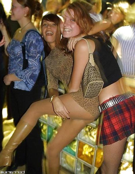 25P Amateur ladies in pantyhose-stop looking up my skirt! 4