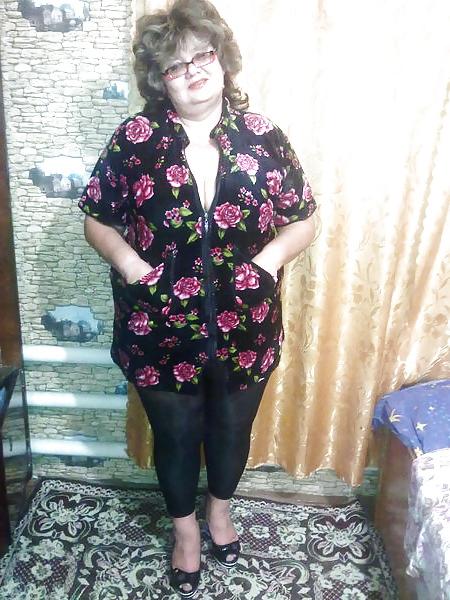 25P Russian Sexy Busty Granny! Amateur!