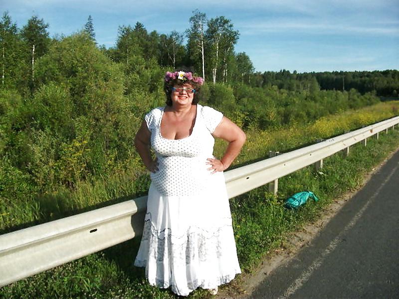 25P Russian Sexy Busty Granny! Amateur!